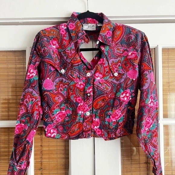 90’s Western Button‎ Front Crop! - Picture 11 of 13